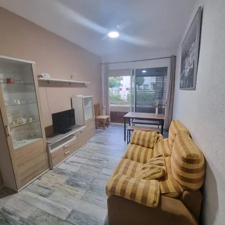 Salou, Piso De 3 Con Piscina. Apartment Salou